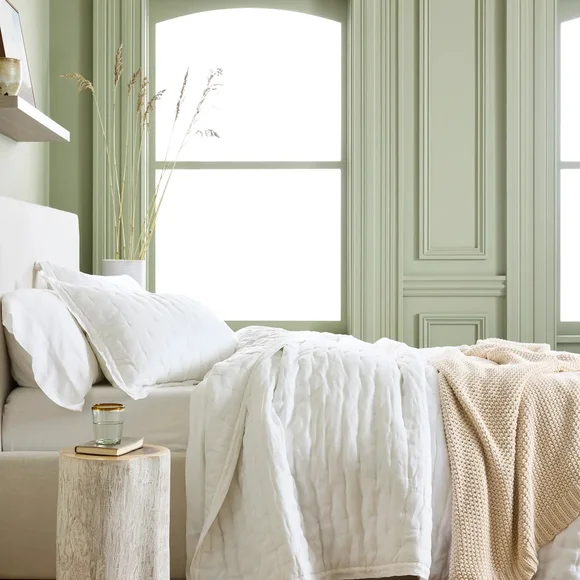 Quince European Dream Quilt King Size Elegant White Quilted Bedding